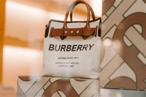 How to Tell if a Burberry Bag Is Real Using 8 Key Elements